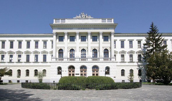 Национальный университет «Львовская политехника». Фото: 112