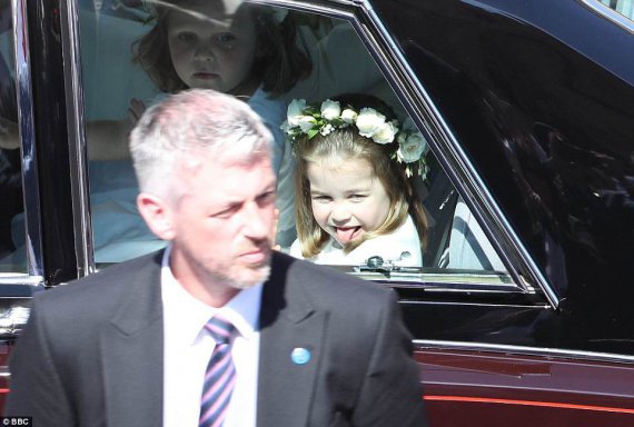 Мережа бурхливо обговорює доньку Кет Мідлтон та принца Вільяма на весіллі Меган Маркл та принца Гаррі