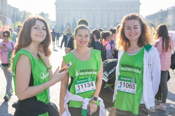 400 представителей команды Herbalife Nutrition преодолели различные дистанции во время марафона 5th Kharkiv International Marathon