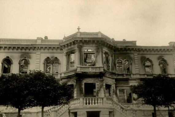 Маєток Гредлів у Сколе на Львівщині пошкодили під час бойових дій у 1915-му 