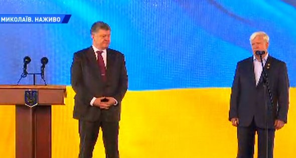 Президент Петро Порошенко і директор "Нібулону" Олексій Вадатурський