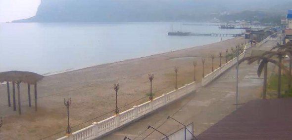 Крым в начале курортного сезона поразил пустыми пляжами