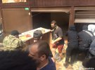 Учасники С14 громлять кіоски на столичному ринку біля «Лісової», де побили пенсіонера