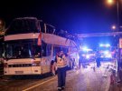 Туристичний автобус з України протаранив обмежувач, – багато поранених