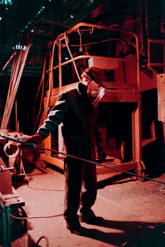 Фотографії Вадима Худолія про металургійний завод стали онлайн-доповненням до путівника по місту.