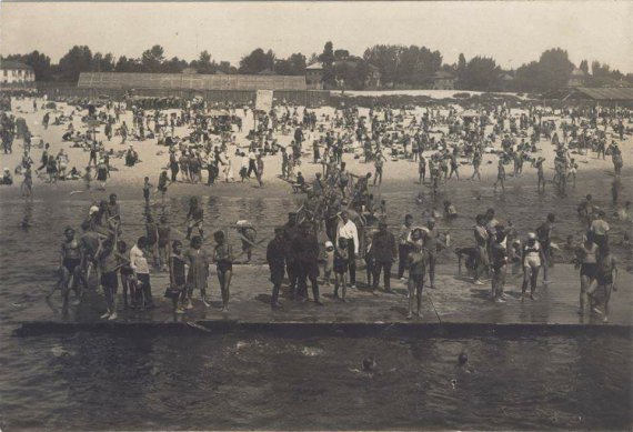 Пляж на Трухановому острові заснували 100 років тому