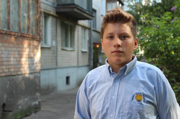 15-річний Андрій Буртовий з Києва врятував від пожежі мешканців багатоповерхівки. Фото: Факти