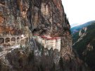 Панагия Сумела - греческий православный монастырь в меловой скале