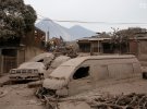 Количество людей, погибших в результате извержения вулкана Фуэго в Гватемале достигло 65 человек. число погибших не окончательное, оно еще будет расти