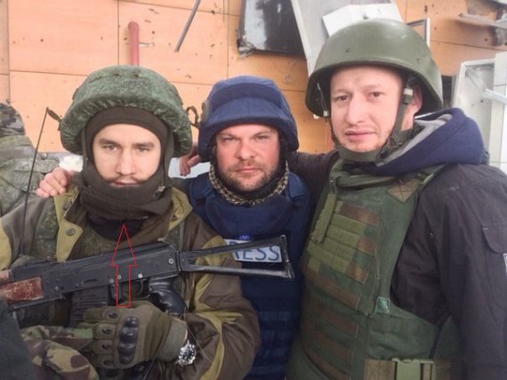 Владимир Жога, главарь батальона террористов ДНР "Спарта", попал в ДТП, в котором погибла его девушка. Сам сейчас в реанимации.