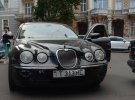 П'яна жінка на Jaguar з придністровськими номерами розбила чотири авто в центрі Одеси