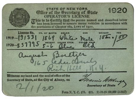 Удостоверение американского водителя в 1920 году. Фото: xoxol-xoxlovich.livejournal.com