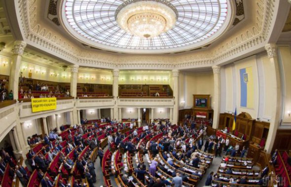 Народные депутаты три недели рассматривали поправки к проекту закона о ВАС