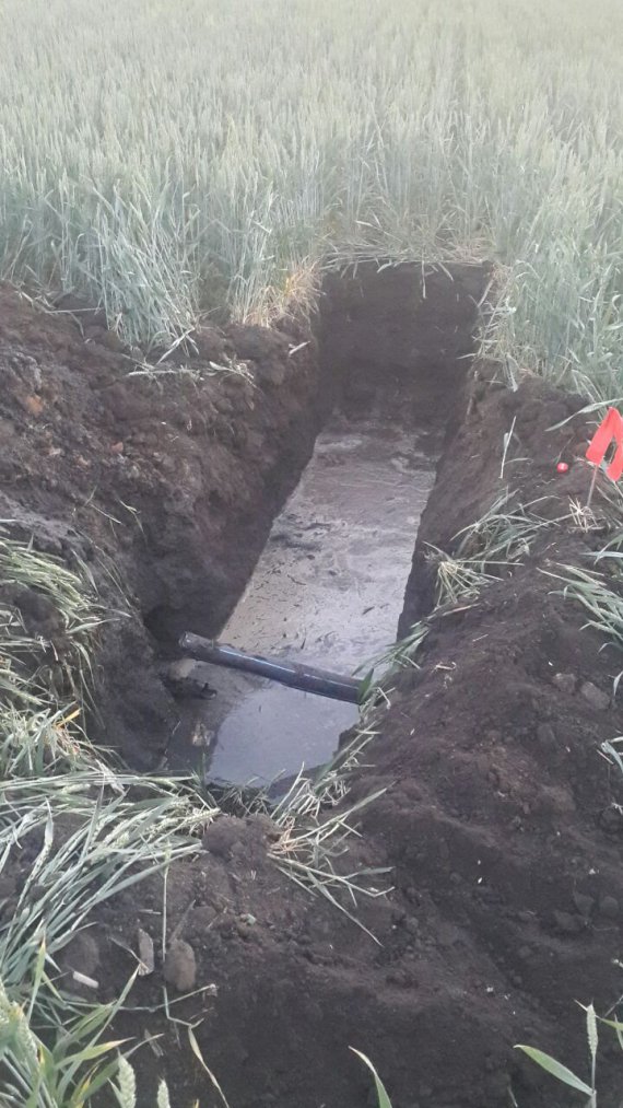 На Харьковщине пограничники обнаружили и демонтировали подземный трубопровод