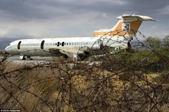 Покинутий міжнародний аеропорт міста Нікосія на Кіпрі