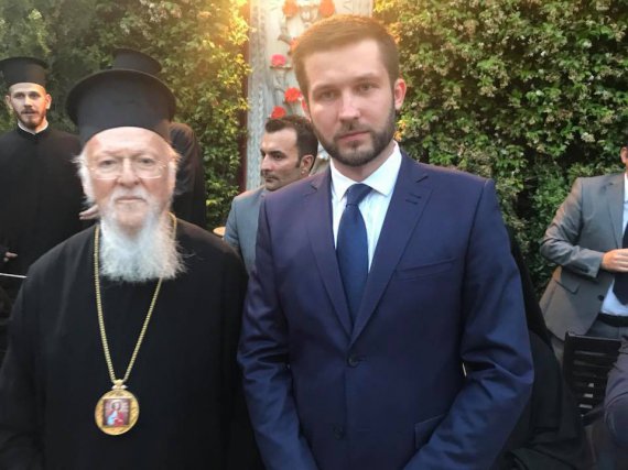Вселенський Патріарх Варфоломій І приймає українську делегацію на чолі з волонтером Семеном Кабакаєвим.