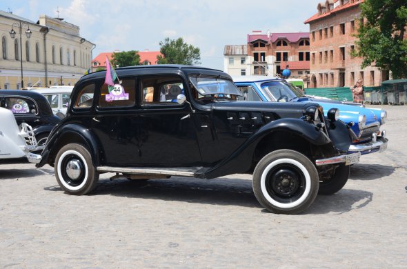Самый старый автомобиль нынешнего фестиваля Hanomag Sturm 1935-го года выпуска.