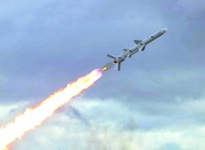 Крилату ракету ”Нептун” випробували в січні цьогоріч. Здатна вражати морські й наземні цілі. В армії України немає ракет цього класу від часу роззброєння згідно з Будапештським меморандумом 1994 року