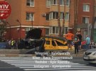 ДТП в Ірпені: BMW з "євробляхами" протаранив зупинку і автомобілі