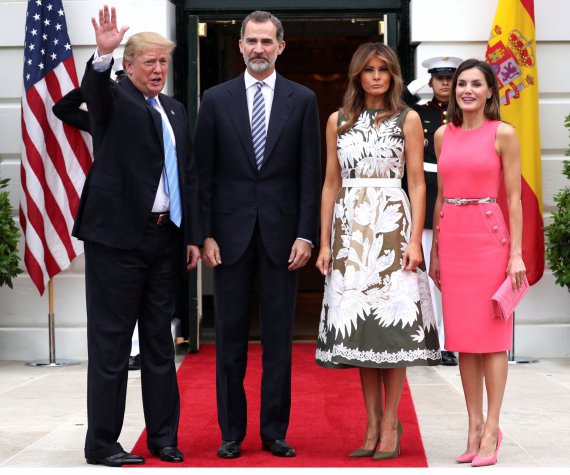 Мелания и Дональд Трамп встретились с испанскими монархами