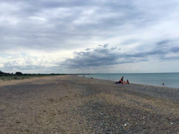 Військова романтика в Криму: пляжі патрулюють російські винищувачі