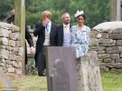 Меган Маркл та принц Гаррі побували на весіллі 