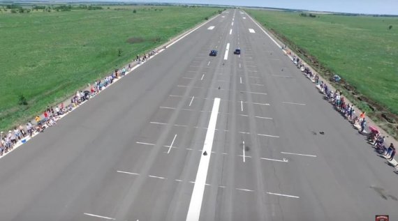 Російські найманці-бойовики ЛНР влаштували змагання на руїнах в аеропорту Луганська