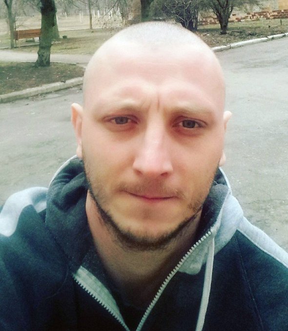 28-річний Максим «Бармен» Довбня , який воював проти українських військових на Донбасі, помер 20 червня у Росії