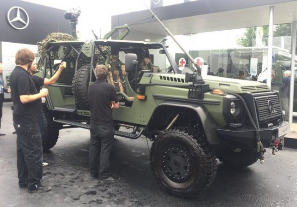 Концерн Daimler представив на оборонній виставці Eurosatory 2018 у Парижі нову версію Mercedes-Benz G-серії, призначену для військових