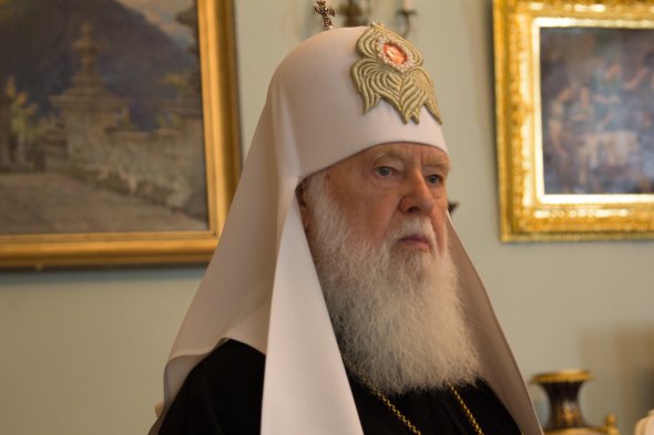 Церква має впливати на християн, щоб любили один одного, свою землю і державу  — Філарет