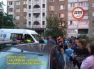 У Києві підлітки хотіли зістрибнути з даху через нерозділене кохання