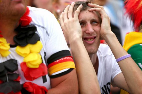"Все пропало!" - болельщик из Германии переживает провал своей сборной