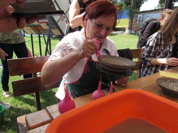 30 июня в поселке Опошня Зеньковского района Полтавской начался традиционный ежегодный фестиваль гончарства