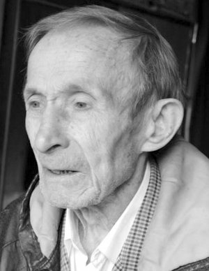 Богдан Климчак працював слюсарем, видав три збірки новел. У радянських таборах відбув 17 років