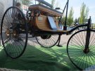 Первый в мире автомобиль Benz Patent-Motorwagen показали на 6-м фестивале ретро автомобилей OldCarLand.