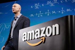 Головний акціонер Amazon Джефф Безос став найбагатшою людиною планети. Загальна сума його активів склала 2 млрд. 