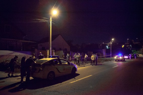 В Днепре неизвестные во дворе собственного дома расстреляли 31-летнего мужчину