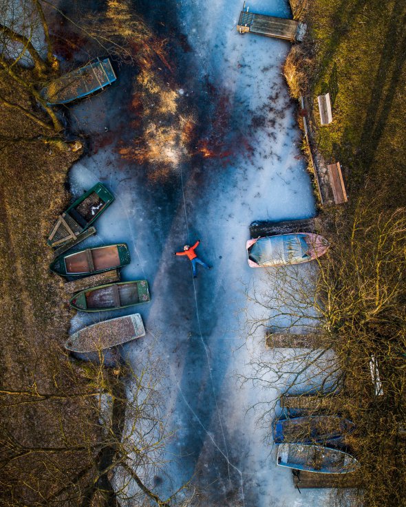 Фотограф Аліна Рудя робить незвичайні знімки з висоти пташиного польоту 