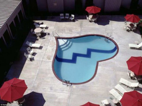 Elvis Presley's Heartbreak Hotel 