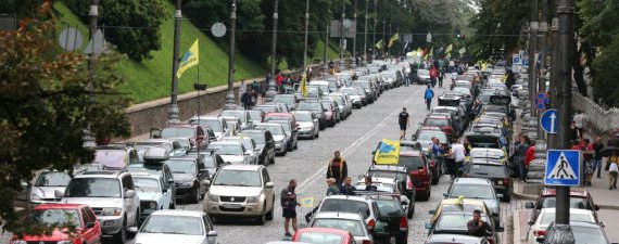 Владельцы евроблях митингуют третий день