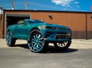 Chevrolet Camaro з колесами на 32 дюйма показав естетику гетто. Фото: Авто 24