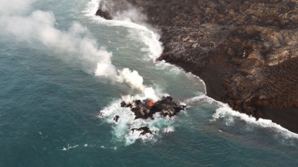 Продолжается извержение вулкана Килауэа на Гавайях.