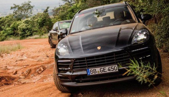 Компанія Porsche показала оновлений кросовер Macan. Фото: mmr.net.ua