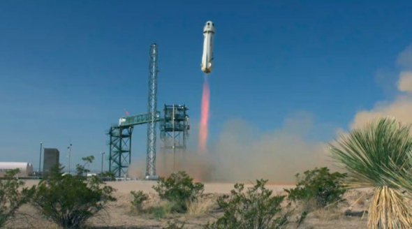 lue Origin успішно випробувала пасажирську капсулу своєї ракети. Фото: spaceflightnow.com