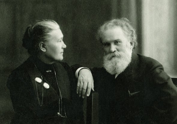 Письменник Володимир Короленко з дружиною Євдокією, Київ, 1913 рік