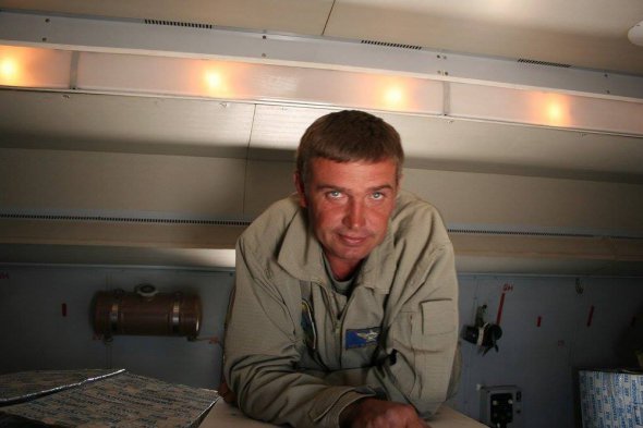 Павел Дрышлюк, героически погиб спасая младших членов экипажа.