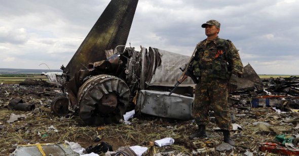 Боевики сбили Ил-76. Все 49 военнослужащих, в том числе 9 членов экипажа - погибли