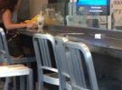 Працівниця та відвідувачка Макдональдсу побились в ресторані