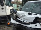 У Вінниці на вулиці Лебединського зіткнулись два легковика, бус та вантажівка
