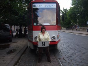 Львів’янка Лідія Филипчук 37 років працює водійкою трамвая. Віднедавна веде відеоблог у інтернеті . За її сторінкою стежать майже три тисячі підписників